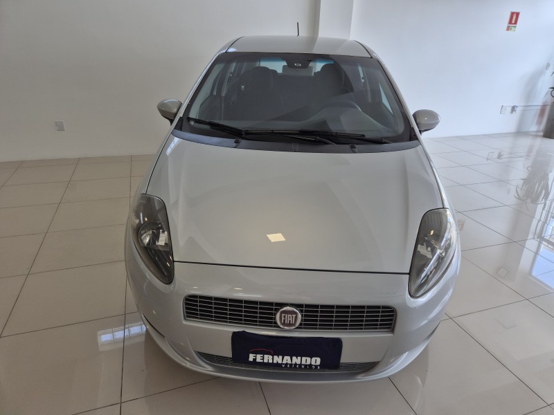 PUNTO 1.4 ATTRACTIVE ITALIA 8V FLEX 4P MANUAL - 2012 - BENTO GONçALVES