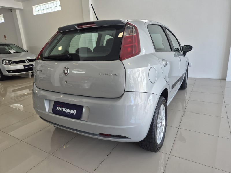 PUNTO 1.4 ATTRACTIVE ITALIA 8V FLEX 4P MANUAL - 2012 - BENTO GONçALVES