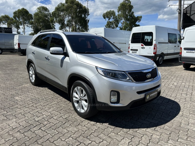 SORENTO 2.4 EX 4X2 16V GASOLINA 4P AUTOMÁTICO - 2015 - FARROUPILHA