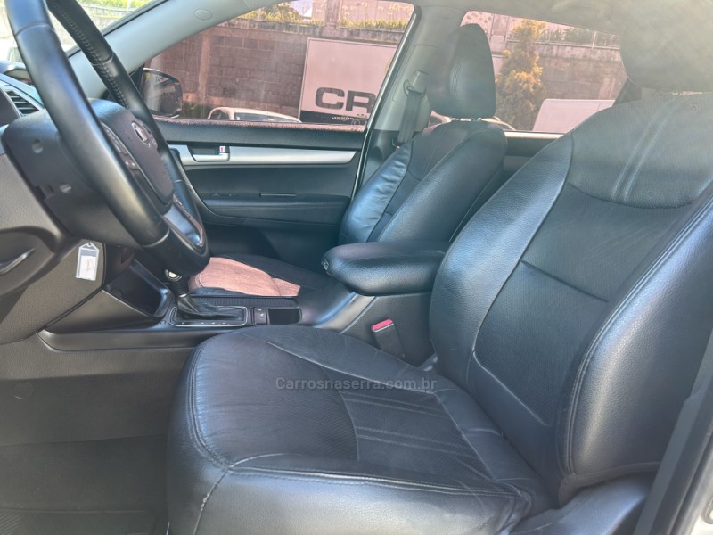 SORENTO 2.4 EX 4X2 16V GASOLINA 4P AUTOMÁTICO - 2015 - FARROUPILHA