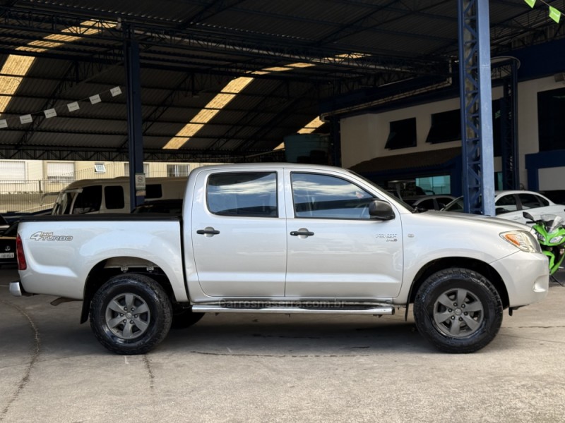 HILUX 2.5 4X4 CD 16V TURBO DIESEL 4P MANUAL - 2007 - CAXIAS DO SUL
