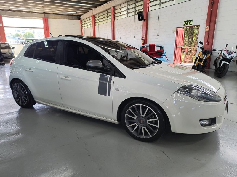 BRAVO 1.8 SPORTING 16V FLEX 4P MANUAL - 2014 - CAXIAS DO SUL