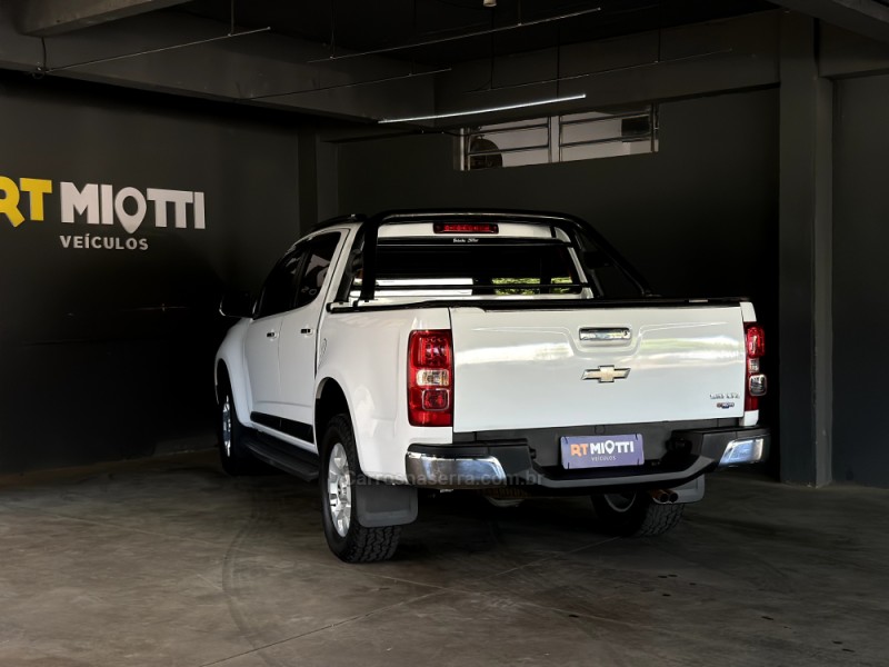 S10 2.4 LTZ 4X2 CD 8V FLEX 4P MANUAL - 2013 - MUçUM