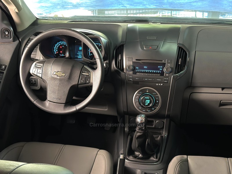 S10 2.4 LTZ 4X2 CD 8V FLEX 4P MANUAL - 2013 - MUçUM