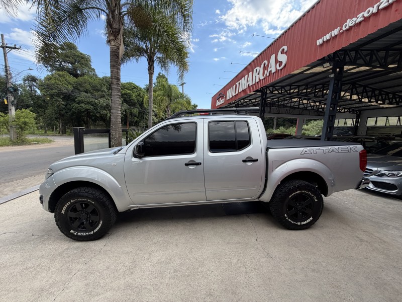 FRONTIER 2.5 SV ATTACK 10 ANOS 4X4 CD TURBO ELETRONIC DIESEL 4P MANUAL - 2013 - CAXIAS DO SUL