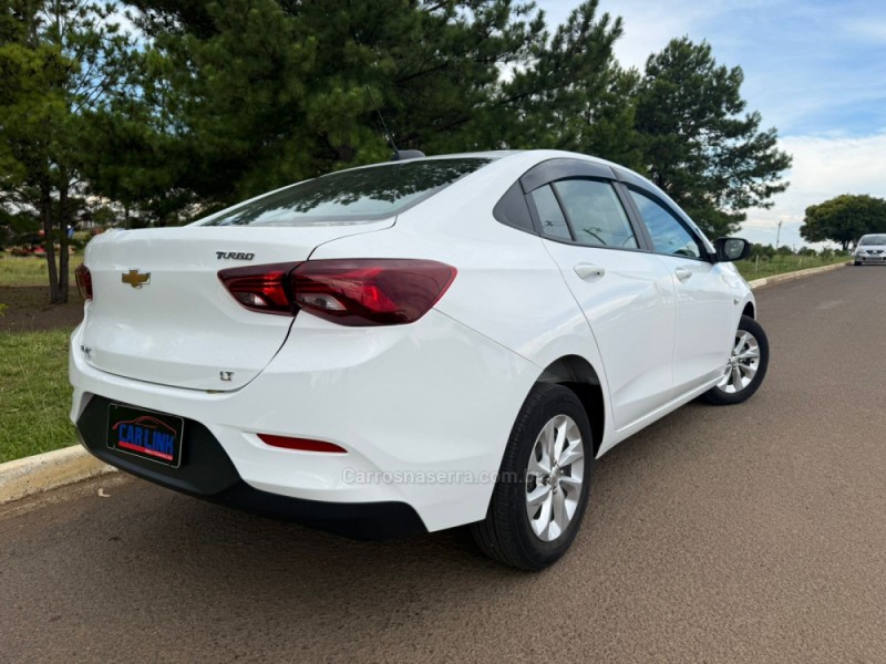 ONIX 1.0 LT 12V TURBO FLEX 4P MANUAL - 2023 - VACARIA