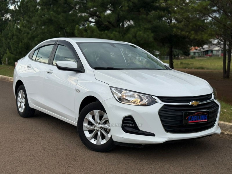 ONIX 1.0 LT 12V TURBO FLEX 4P MANUAL - 2023 - VACARIA