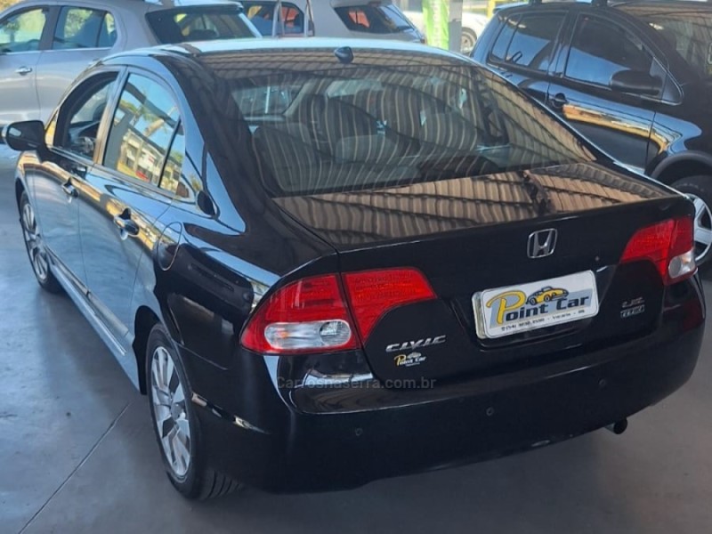 CIVIC 1.8 LXL 16V FLEX 4P AUTOMÁTICO - 2011 - VACARIA
