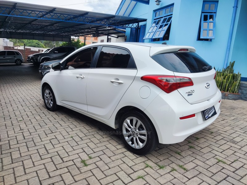 HB20 1.0 COMFORT 12V FLEX 4P MANUAL - 2018 - CANELA