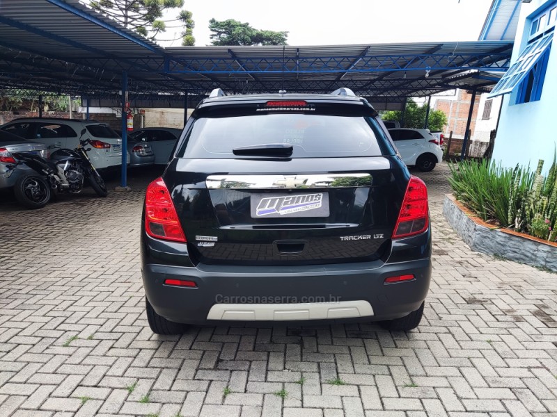 TRACKER 1.8 MPFI LTZ 4X2 16V FLEX 4P AUTOMÁTICO - 2014 - CANELA