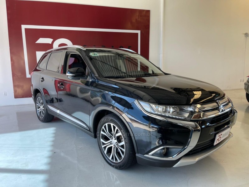 outlander 2.0 comfort 16v gasolina 4p automatico 2018 novo hamburgo
