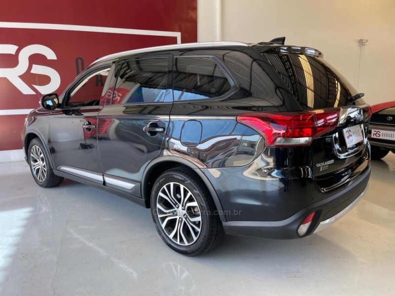 OUTLANDER 2.0 COMFORT 16V GASOLINA 4P AUTOMÁTICO - 2018 - NOVO HAMBURGO