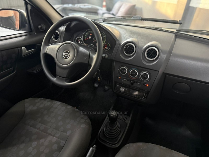 CELTA 1.0 MPFI SUPER 8V FLEX 4P MANUAL - 2009 - NOVO HAMBURGO