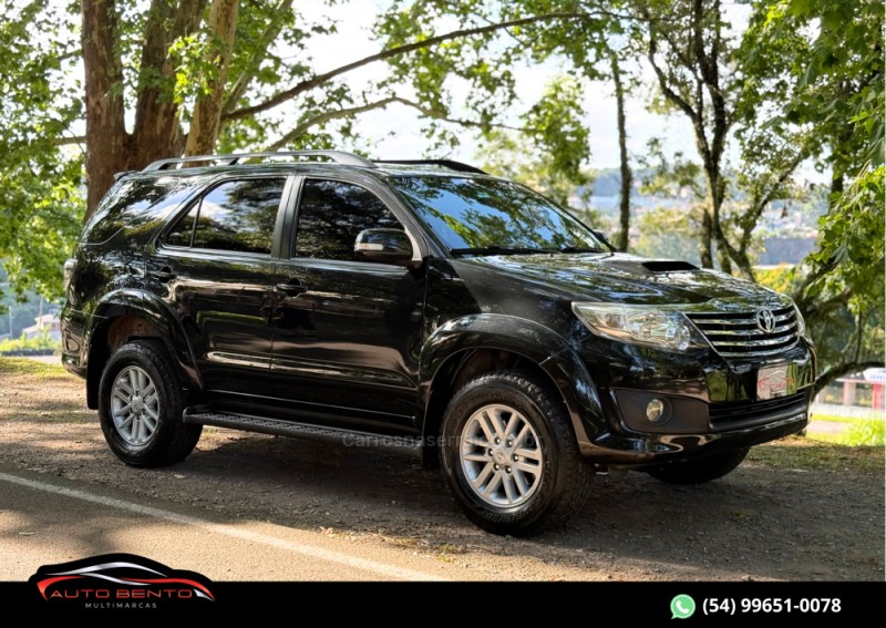 HILUX SW4 3.0 SRV 4X4 7 LUGARES 16V TURBO INTERCOOLER DIESEL 4P AUTOMÁTICO - 2014 - BENTO GONçALVES