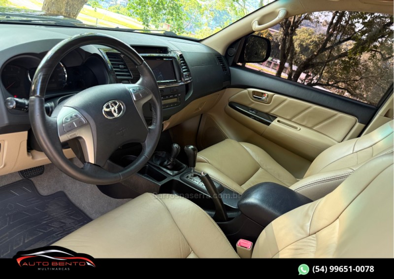 HILUX SW4 3.0 SRV 4X4 7 LUGARES 16V TURBO INTERCOOLER DIESEL 4P AUTOMÁTICO - 2014 - BENTO GONçALVES