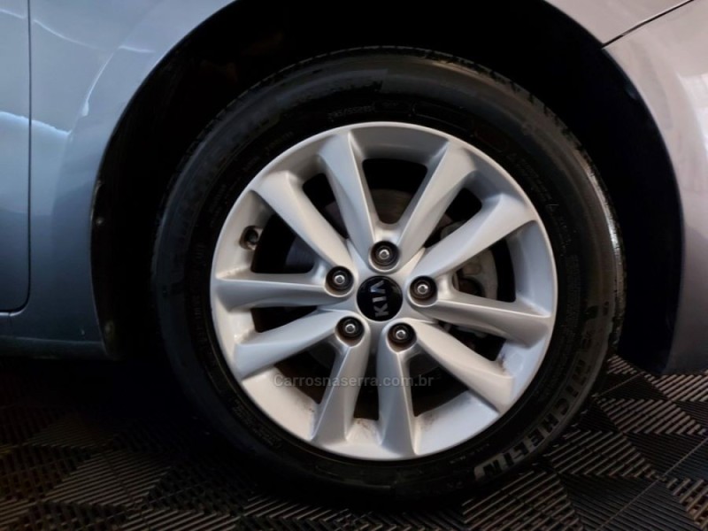 CERATO 1.6 SX 16V FLEX 4P AUTOMÁTICO - 2017 - NOVO HAMBURGO