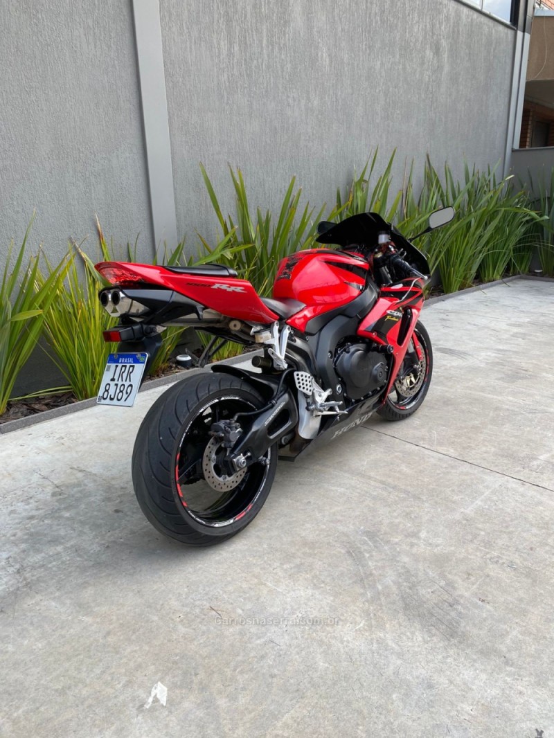 CBR 1000RR FIREBLADE - 2006 - CAXIAS DO SUL