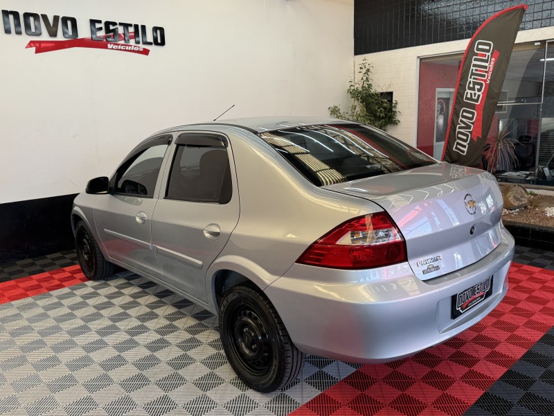 PRISMA 1.0 MPFI VHCE MAXX 8V FLEX 4P MANUAL - 2010 - CAXIAS DO SUL