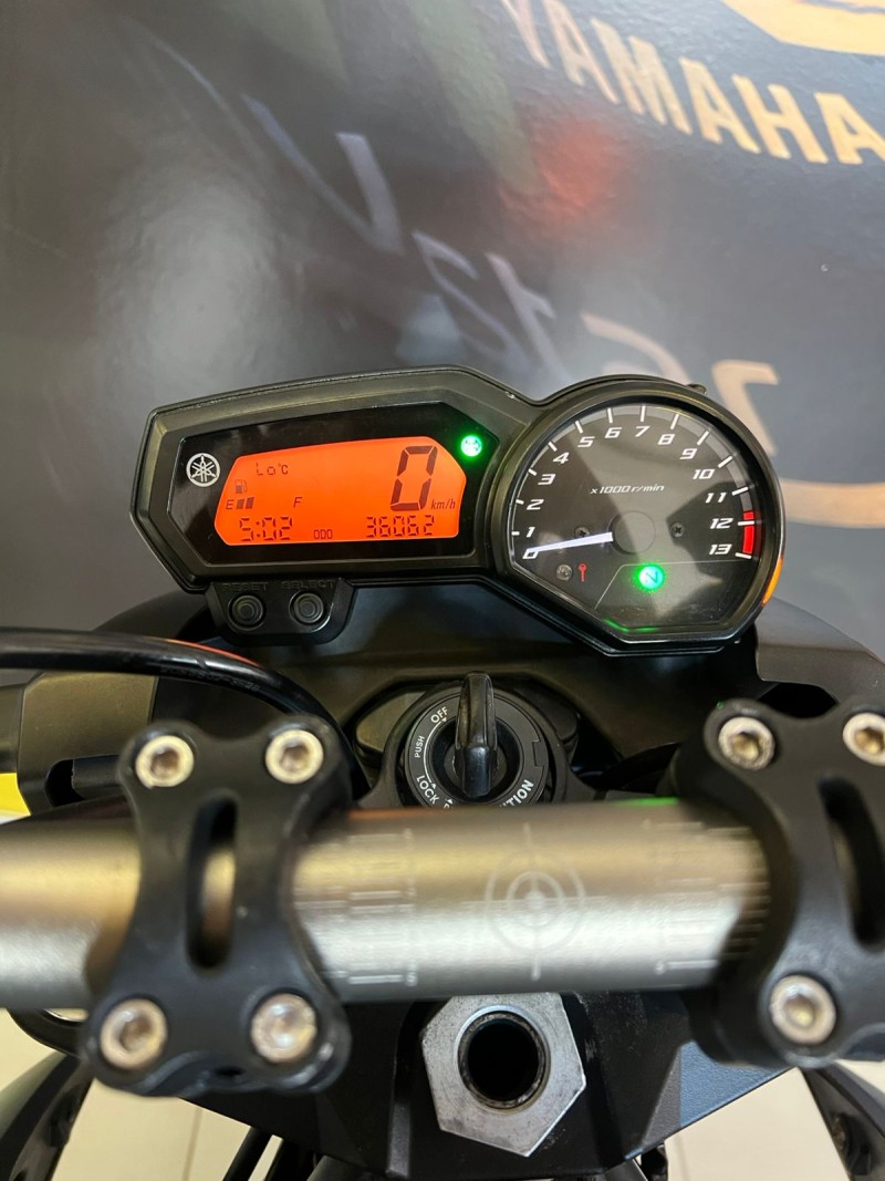 XJ6 N ABS - 2013 - PASSO FUNDO