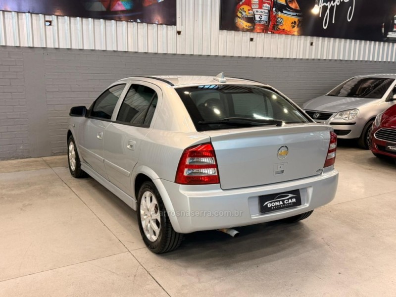ASTRA 2.0 MPFI CD 8V GASOLINA 4P MANUAL - 2003 - CAXIAS DO SUL