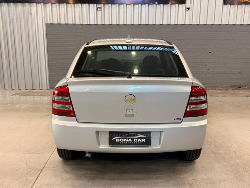 ASTRA 2.0 MPFI CD 8V GASOLINA 4P MANUAL - 2003 - CAXIAS DO SUL