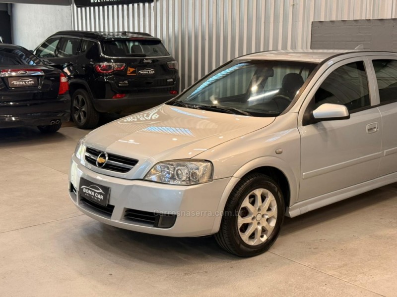 ASTRA 2.0 MPFI CD 8V GASOLINA 4P MANUAL - 2003 - CAXIAS DO SUL