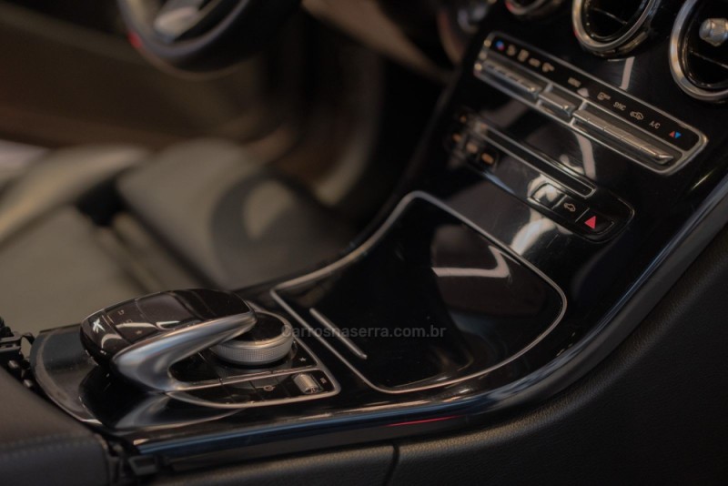 C 200 2.0 CGI AVANTGARDE 16V GASOLINA 4P AUTOMÁTICO - 2016 - ERECHIM
