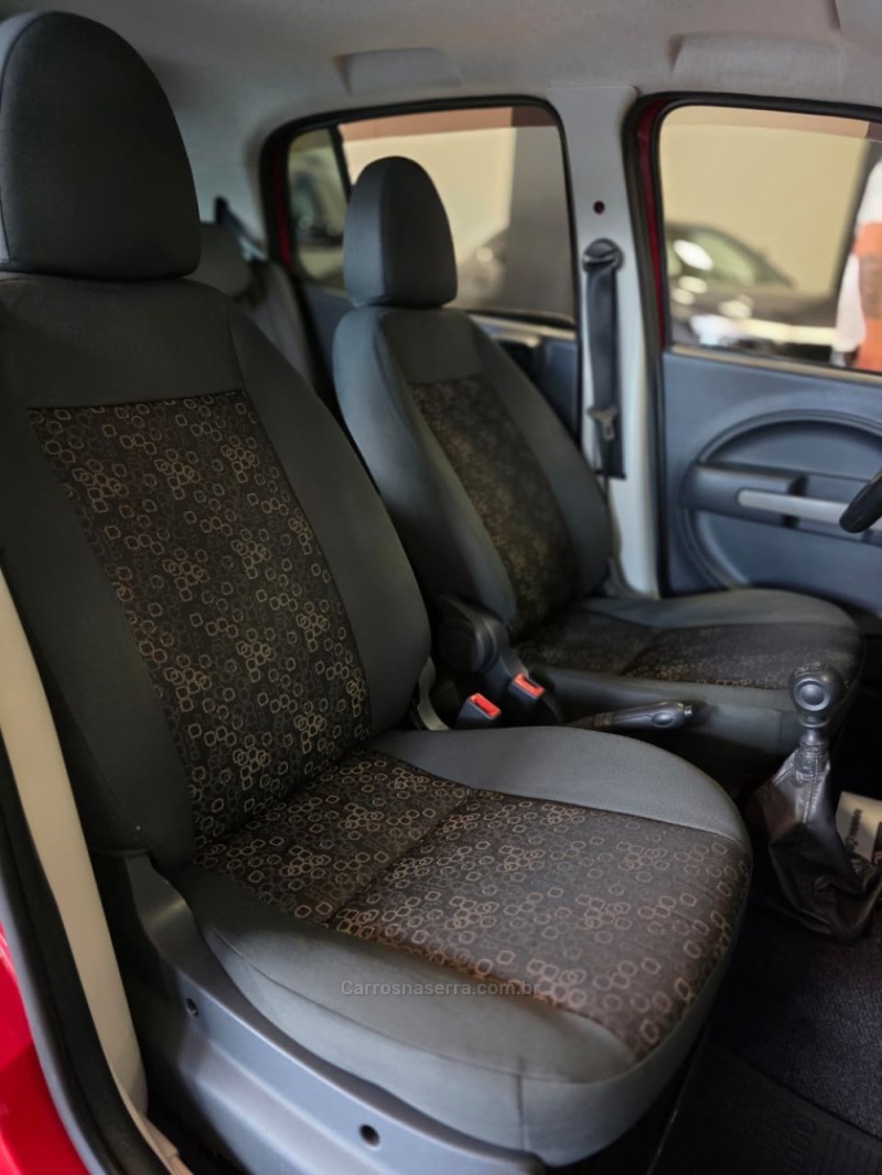 UNO 1.0 EVO VIVACE 8V FLEX 4P MANUAL - 2012 - CAXIAS DO SUL