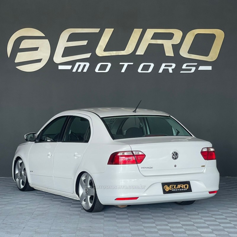 VOYAGE 1.0 MI CITY 8V FLEX 4P MANUAL - 2014 - PORTãO