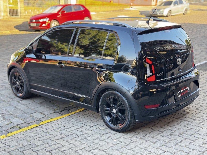UP 1.0 CROSS T.FLEX 12V 4P MANUAL - 2018 - CAXIAS DO SUL