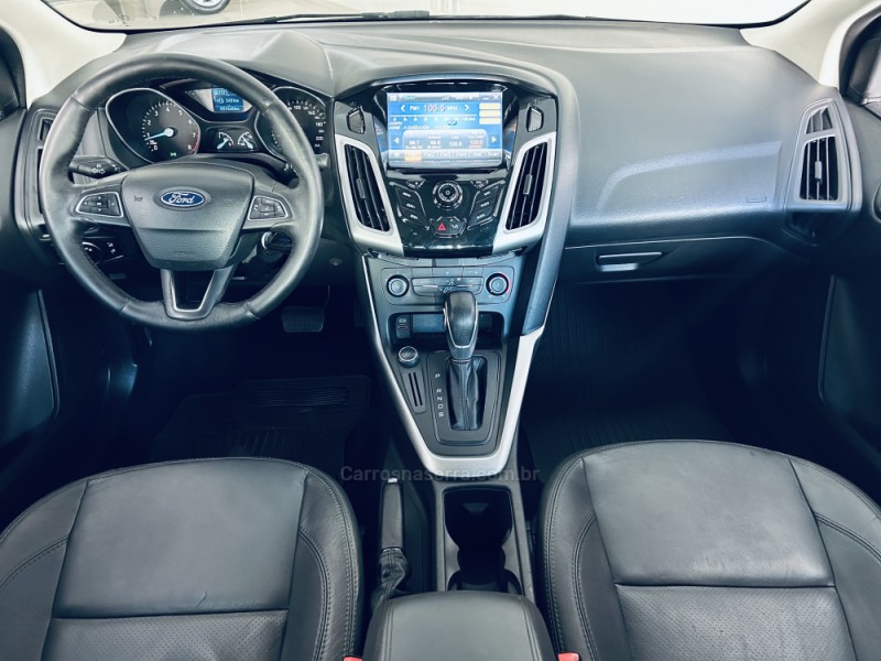FOCUS 2.0 SE FASTBACK 16V FLEX 4P AUTOMÁTICO - 2016 - CAXIAS DO SUL