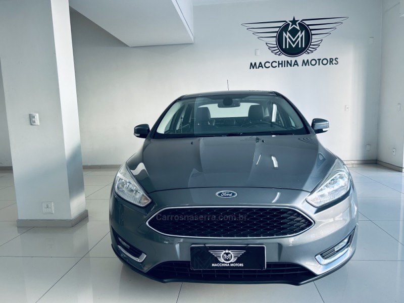 FOCUS 2.0 SE FASTBACK 16V FLEX 4P AUTOMÁTICO - 2016 - CAXIAS DO SUL