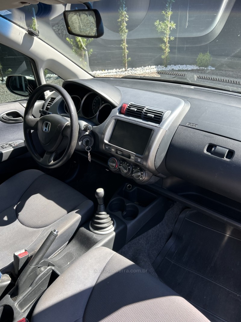 FIT 1.4 LXL 8V FLEX 4P MANUAL - 2004 - CARAZINHO