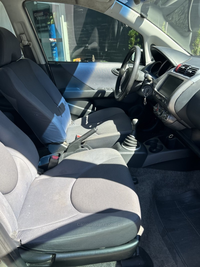 FIT 1.4 LXL 8V FLEX 4P MANUAL - 2004 - CARAZINHO