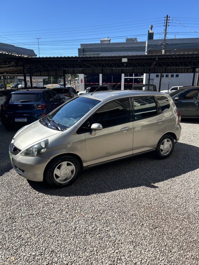 FIT 1.4 LXL 8V FLEX 4P MANUAL - 2004 - CARAZINHO