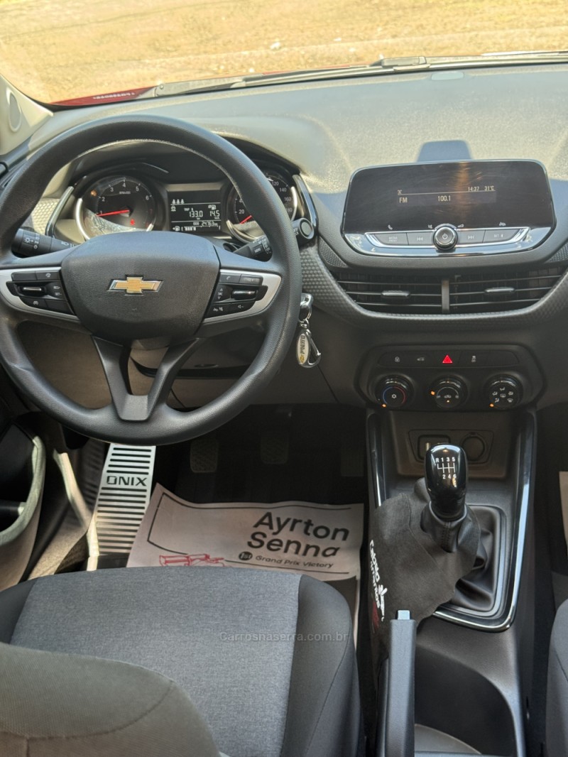 ONIX 1.0 LT 12V FLEX 4P MANUAL - 2023 - ENCANTADO