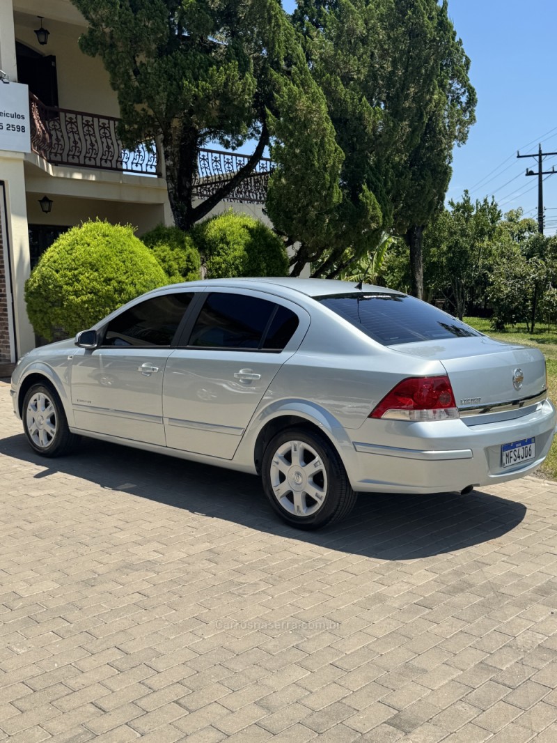VECTRA 2.0 MPFI ELEGANCE 8V 140CV FLEX 4P MANUAL - 2009 - ENCANTADO