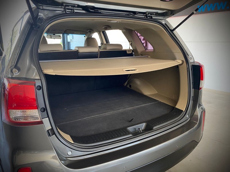 SORENTO 2.4 EX2 4X2 16V GASOLINA 4P AUTOMÁTICO - 2014 - LAJEADO