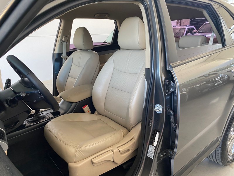 SORENTO 2.4 EX2 4X2 16V GASOLINA 4P AUTOMÁTICO - 2014 - LAJEADO