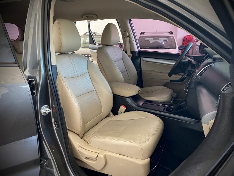 SORENTO 2.4 EX2 4X2 16V GASOLINA 4P AUTOMÁTICO - 2014 - LAJEADO