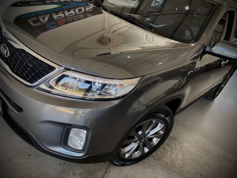 SORENTO 2.4 EX2 4X2 16V GASOLINA 4P AUTOMÁTICO - 2014 - LAJEADO