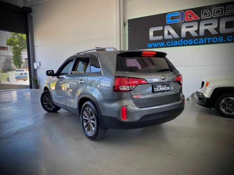 SORENTO 2.4 EX2 4X2 16V GASOLINA 4P AUTOMÁTICO - 2014 - LAJEADO