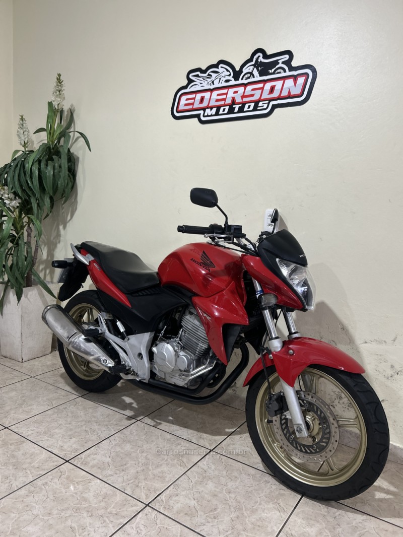 CB 300R  - 2015 - CAXIAS DO SUL