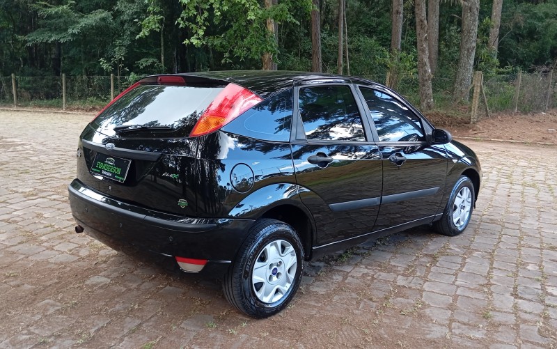 FOCUS 1.6 SE 8V FLEX 4P MANUAL - 2007 - CAXIAS DO SUL