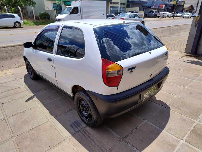 PALIO 1.0 MPI FIRE 8V GASOLINA 2P MANUAL - 2005 - VACARIA