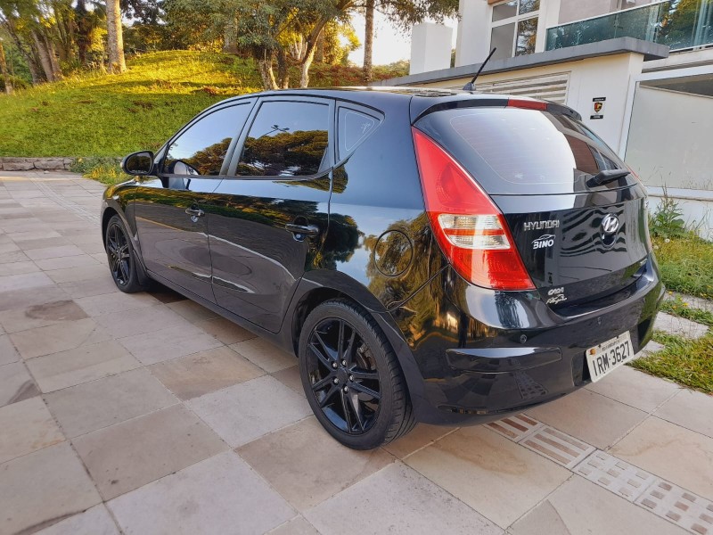 I30 2.0 MPFI GLS 16V GASOLINA 4P MANUAL - 2011 - FARROUPILHA