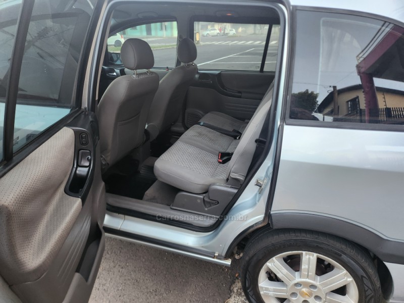 ZAFIRA 2.0 MPFI COMFORT 8V FLEX 4P MANUAL - 2009 - VERANóPOLIS