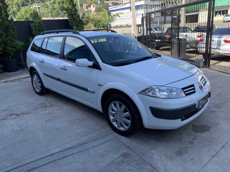 MÉGANE 1.6 DYNAMIQUE GRAND TOUR 16V FLEX 4P MANUAL - 2013 - CAXIAS DO SUL