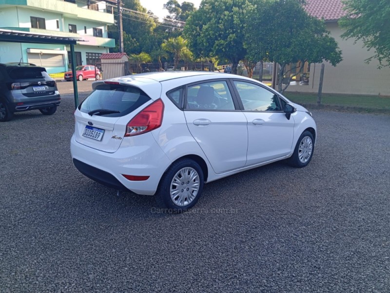 FIESTA 1.6 SE HATCH 16V FLEX 4P AUTOMÁTICO - 2017 - PICADA CAFé