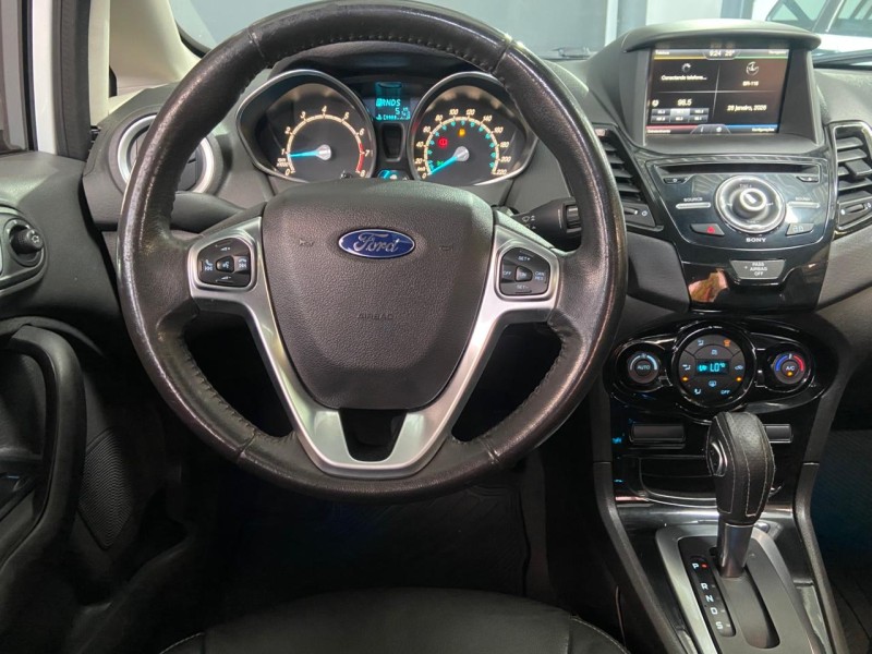 FIESTA 1.6 TITANIUM PLUS SEDAN 16V FLEX 4P AUTOMÁTICO - 2015 - CAXIAS DO SUL